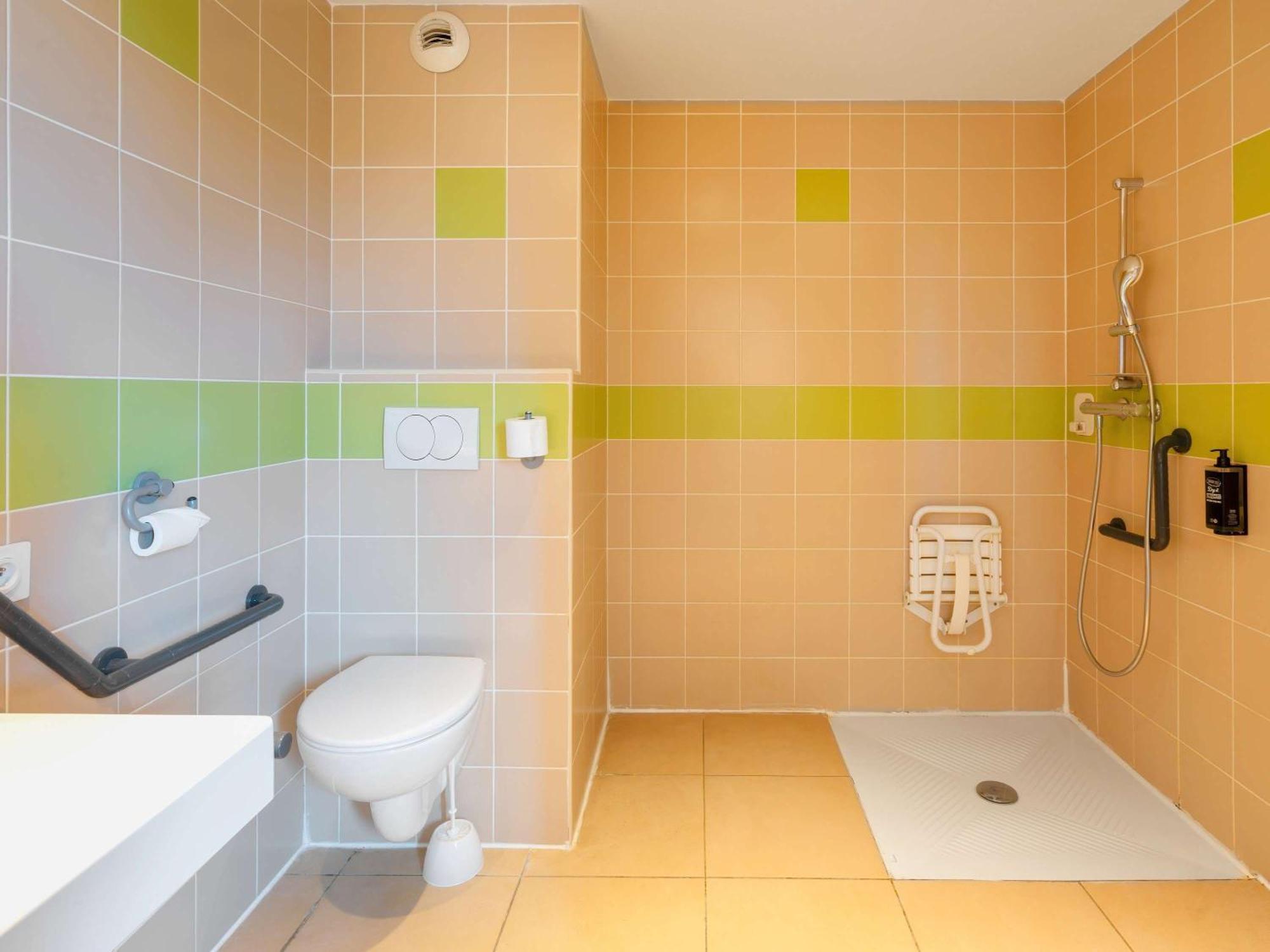 Ibis Budget Manosque Cadarache Ngoại thất bức ảnh