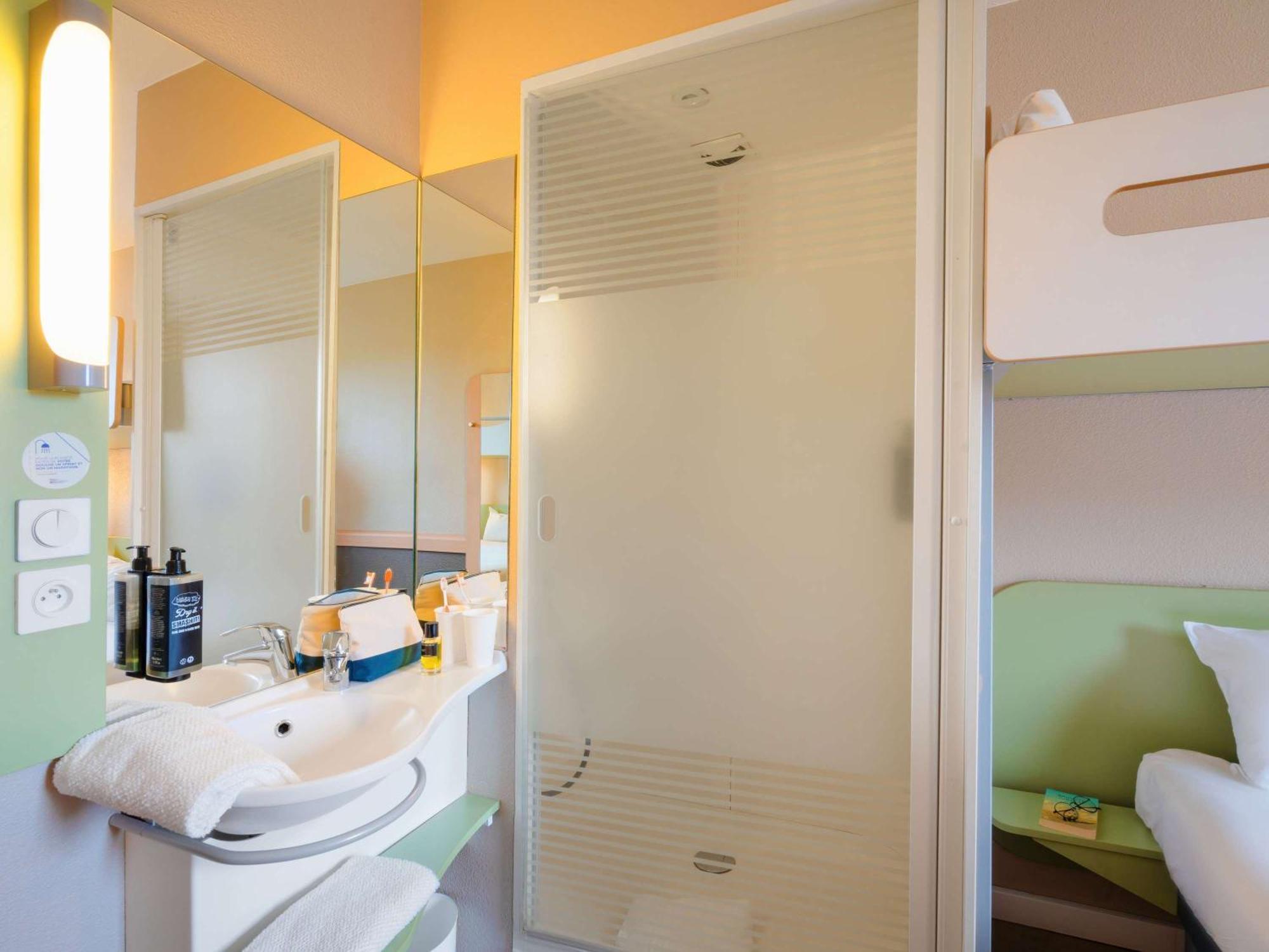 Ibis Budget Manosque Cadarache Ngoại thất bức ảnh
