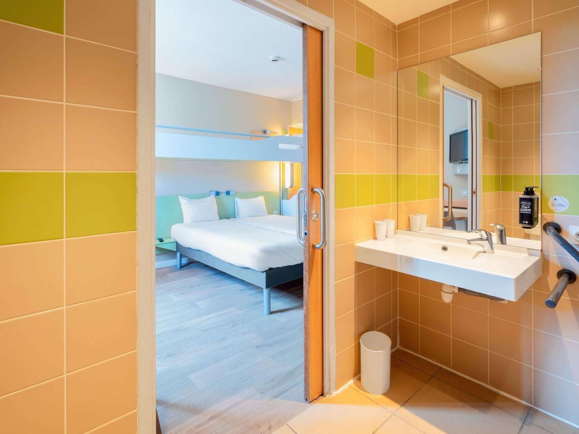Ibis Budget Manosque Cadarache Ngoại thất bức ảnh