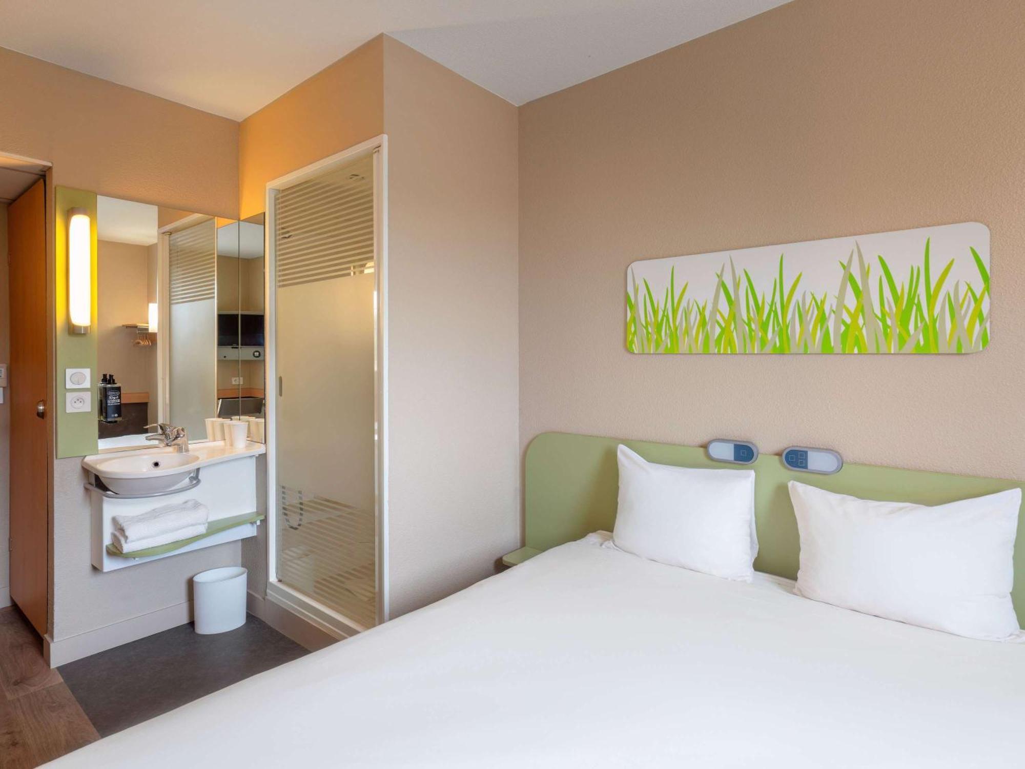 Ibis Budget Manosque Cadarache Ngoại thất bức ảnh
