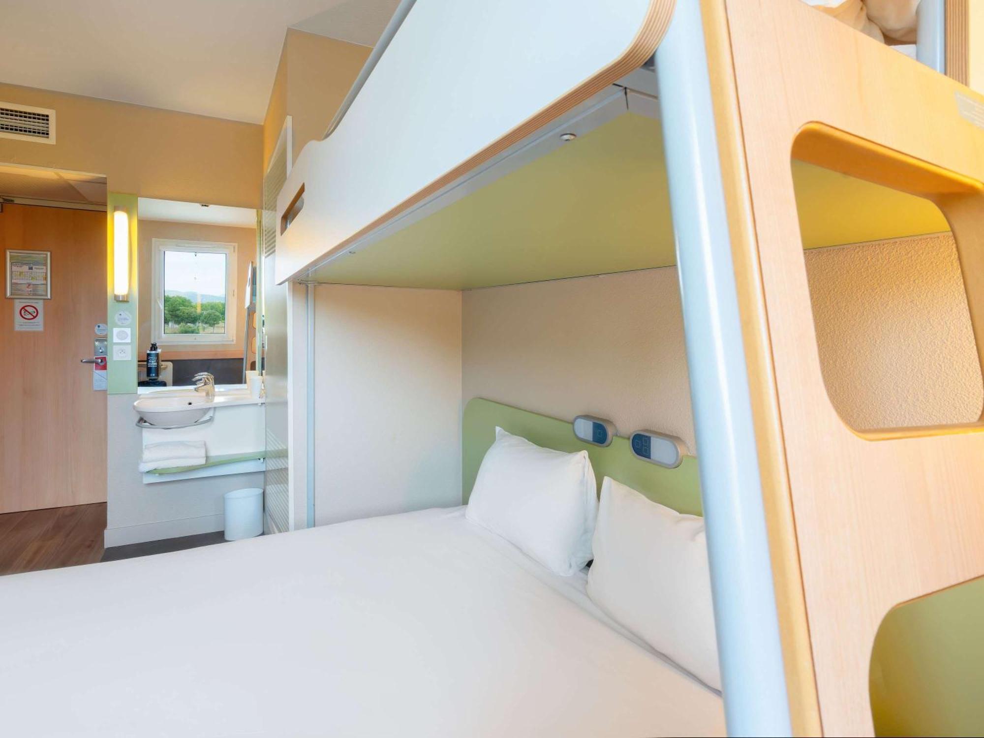 Ibis Budget Manosque Cadarache Ngoại thất bức ảnh