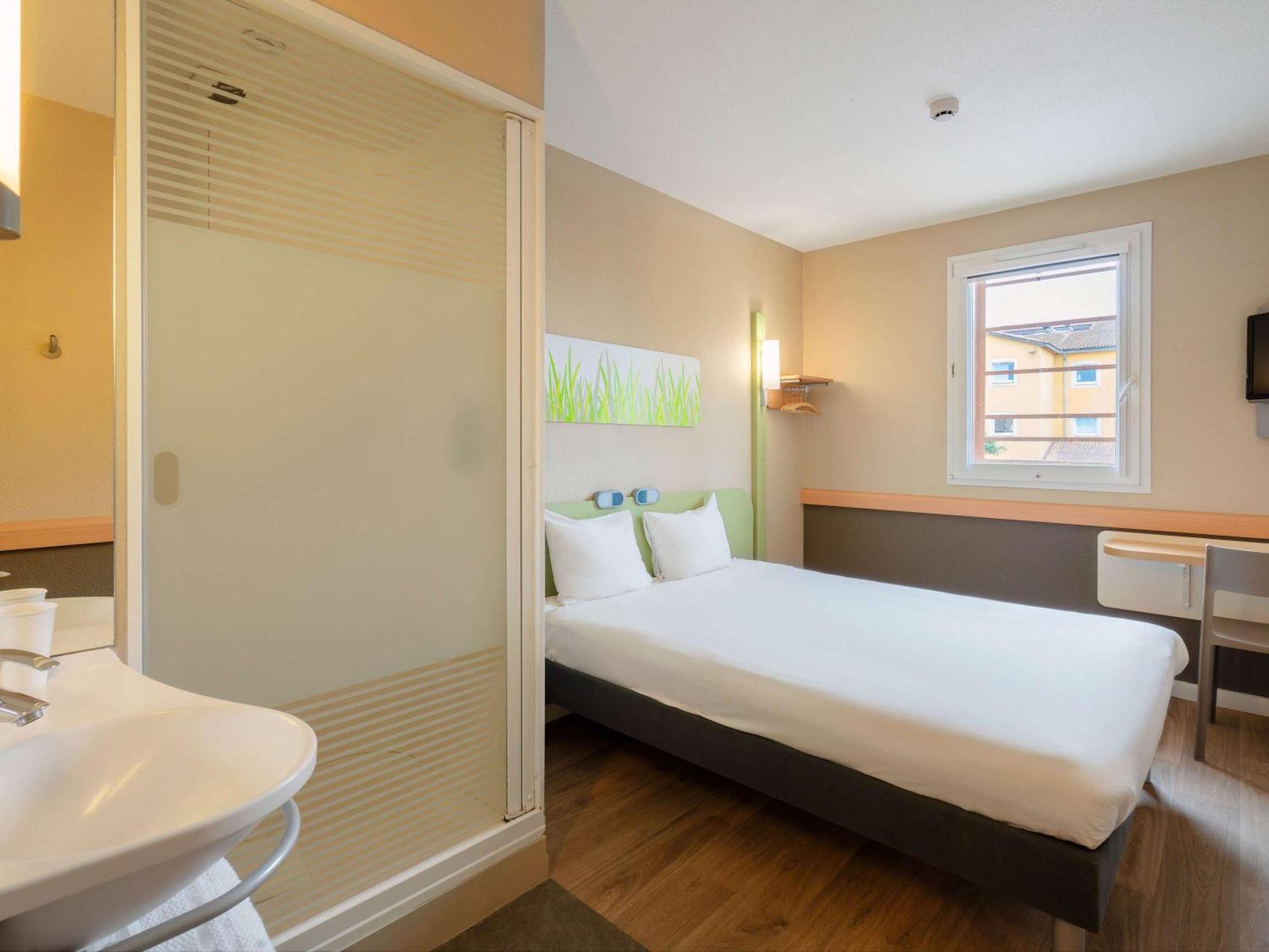 Ibis Budget Manosque Cadarache Ngoại thất bức ảnh
