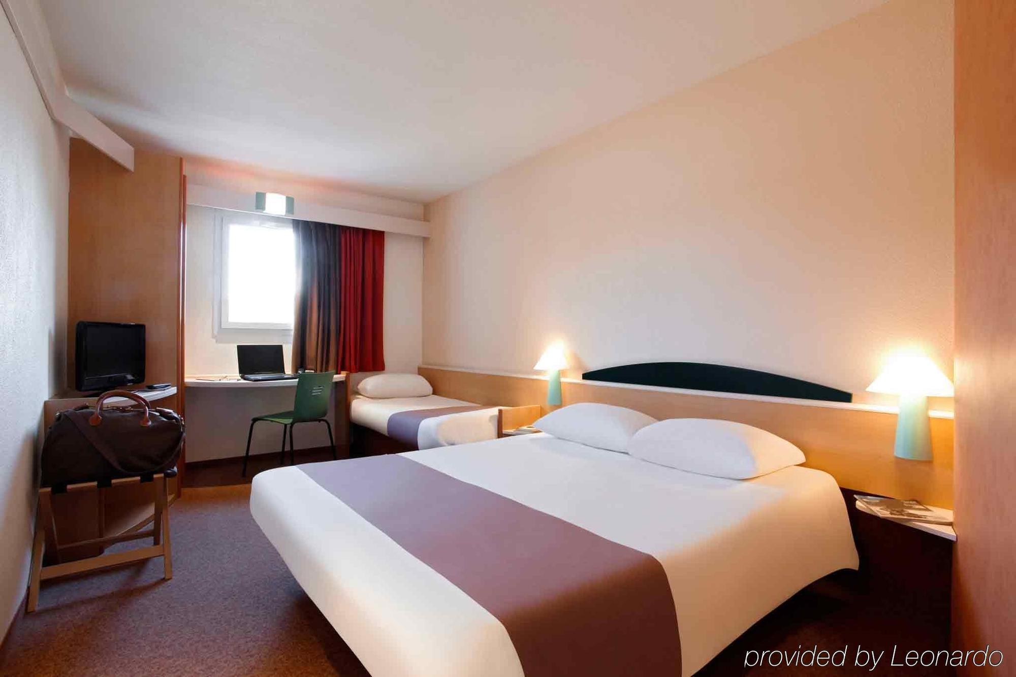 Ibis Budget Manosque Cadarache Ngoại thất bức ảnh