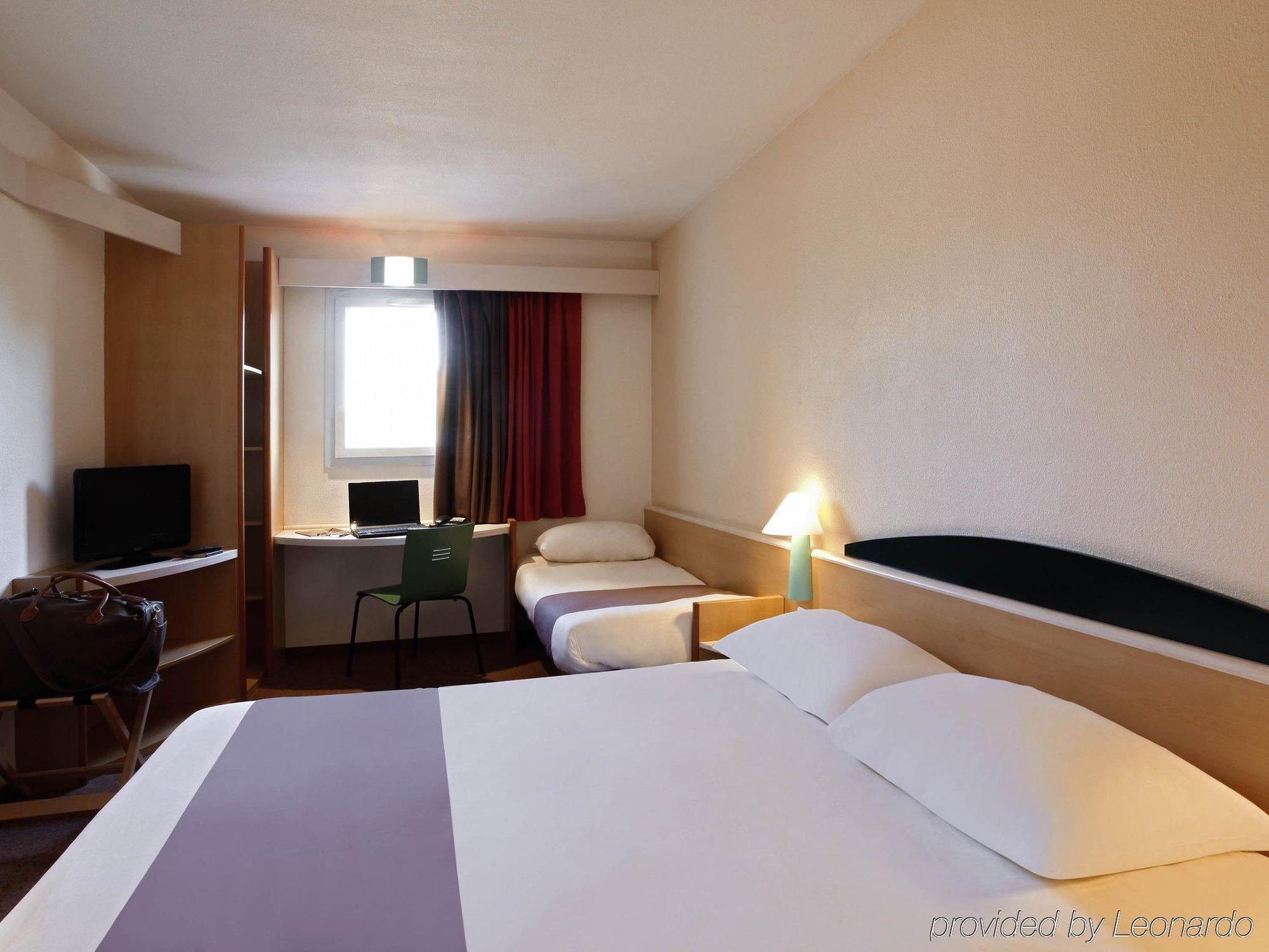 Ibis Budget Manosque Cadarache Ngoại thất bức ảnh